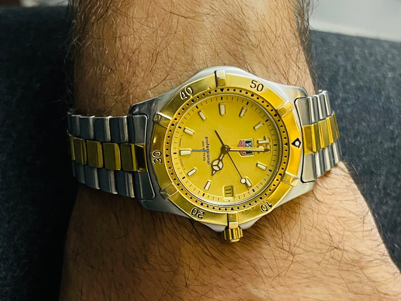 TAG Heuer 2000 Mens watch Unisex Quartz Gold Steel wk1121