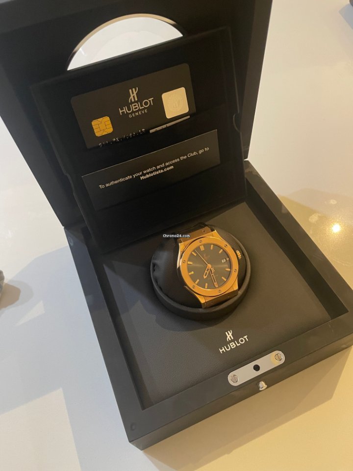 Hublot Classic Fusion Mens watch Unisex Automatic Rose gold 511.PX.7080.LR