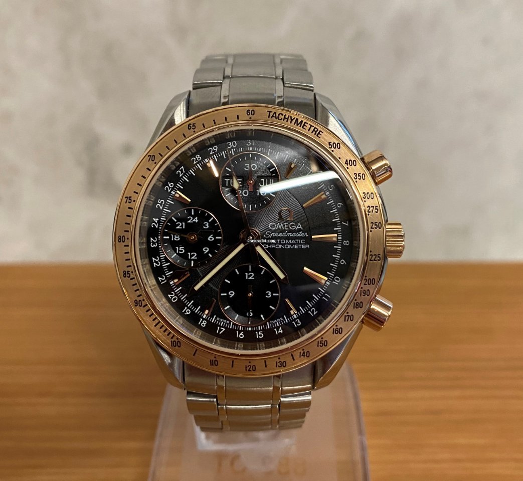 Omega Speedmaster Day Date Mens watch Unisex Automatic Gold Steel 323.21.40.44.01.001