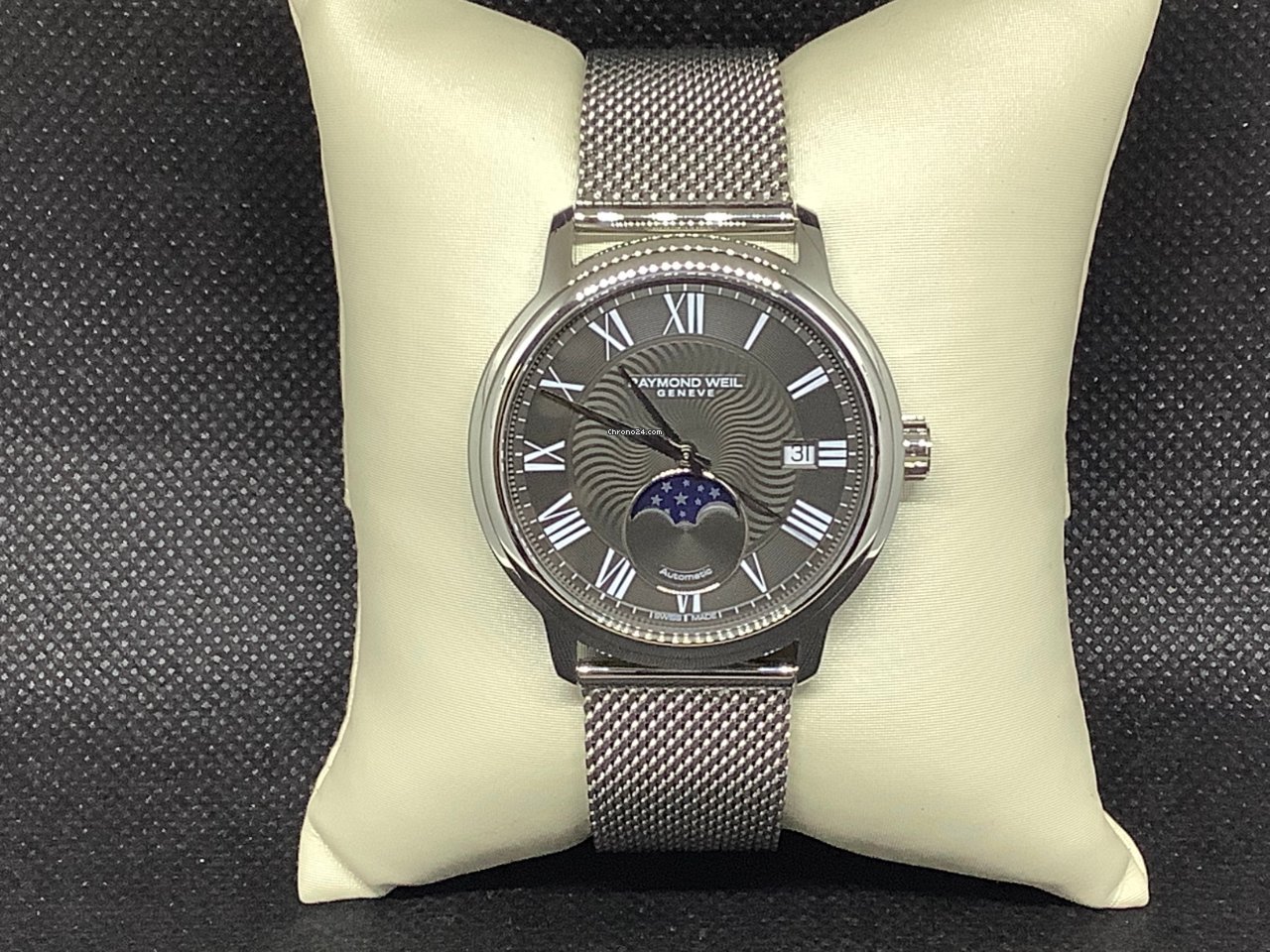 Raymond Weil Maestro Mens watch Unisex Automatic Steel 2239M-ST-00609
