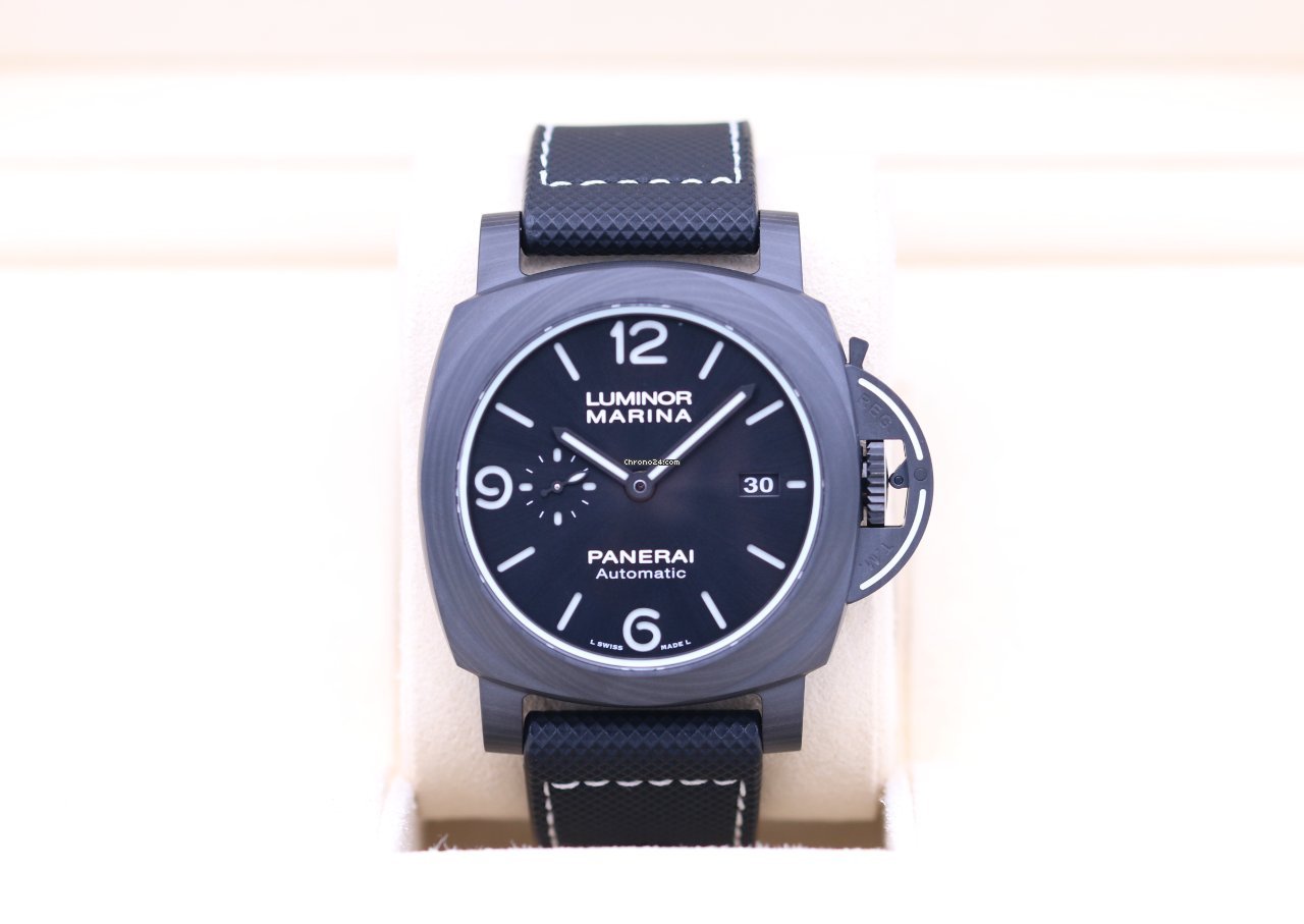 Panerai Luminor Marina Mens watch Unisex Automatic Carbon PAM 01118