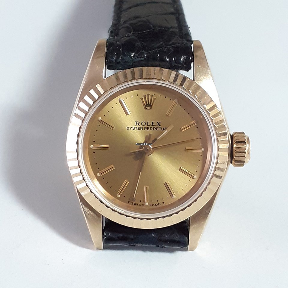 Rolex Oyster Perpetual 26 Womens watch Yellow gold Automatic 67197