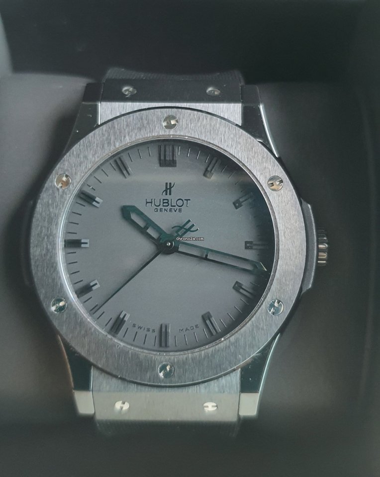 Hublot Classic Fusion 45, 42, 38, 33 mm Mens watch Unisex Manual winding Ceramic 501.CM.1110.RX