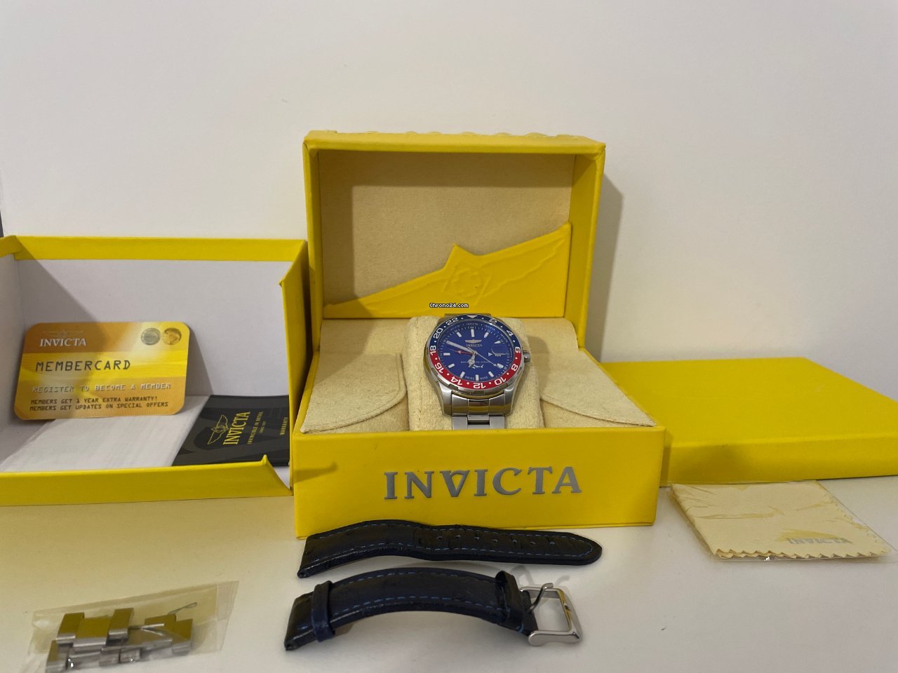 Invicta Mens watch Unisex Quartz 25820