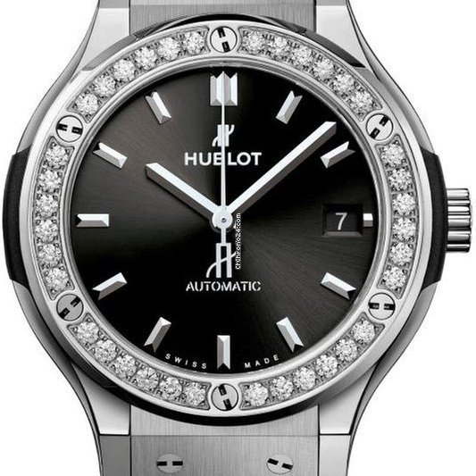 Hublot Classic Fusion 45, 42, 38, 33 mm Womens watch Automatic Titanium 565.NX.1470.LR.1204