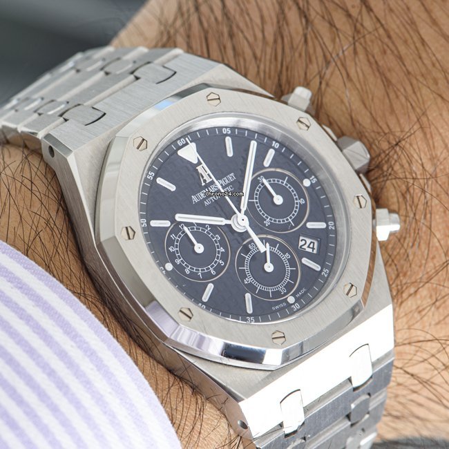 Audemars Piguet Royal Oak Chronograph Mens watch Unisex Automatic Steel 26300ST.OO.1110ST.03