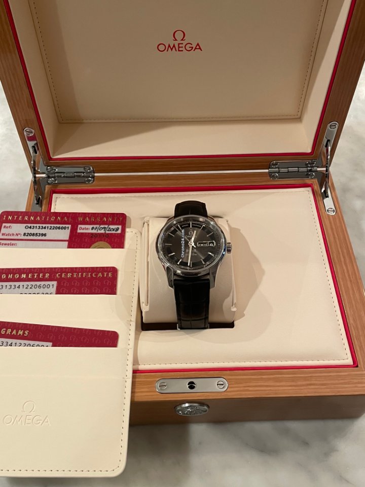 Omega De Ville Hour Vision Mens watch Unisex 043133412206001