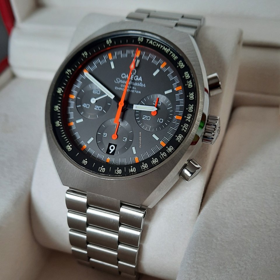 Omega Speedmaster Mark II Mens watch Unisex Automatic Steel 327.10.43.50.06.001