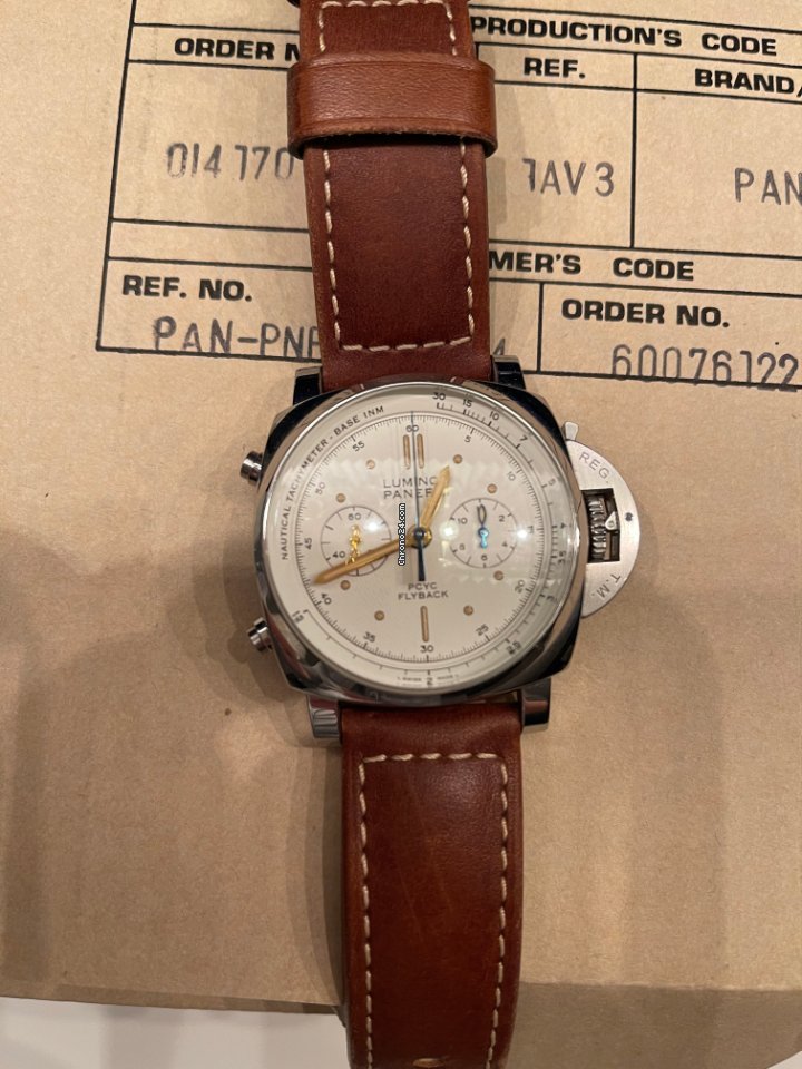 Panerai Luminor 1950 3 Days Chrono Flyback Mens watch Unisex Automatic Steel PAM 00654