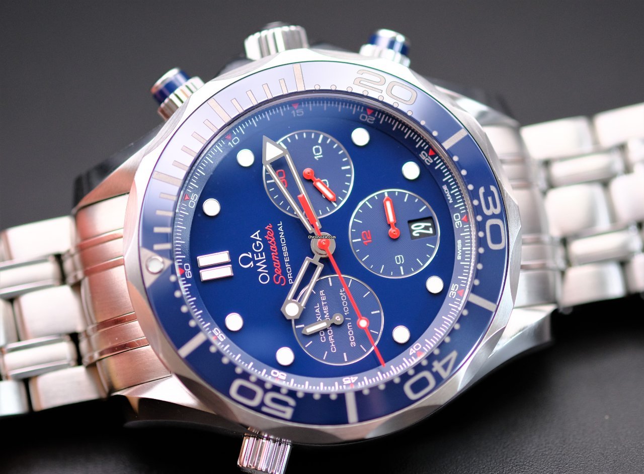 Omega Seamaster Diver 300 M Mens watch Unisex Automatic Steel 212.30.44.50.03.001
