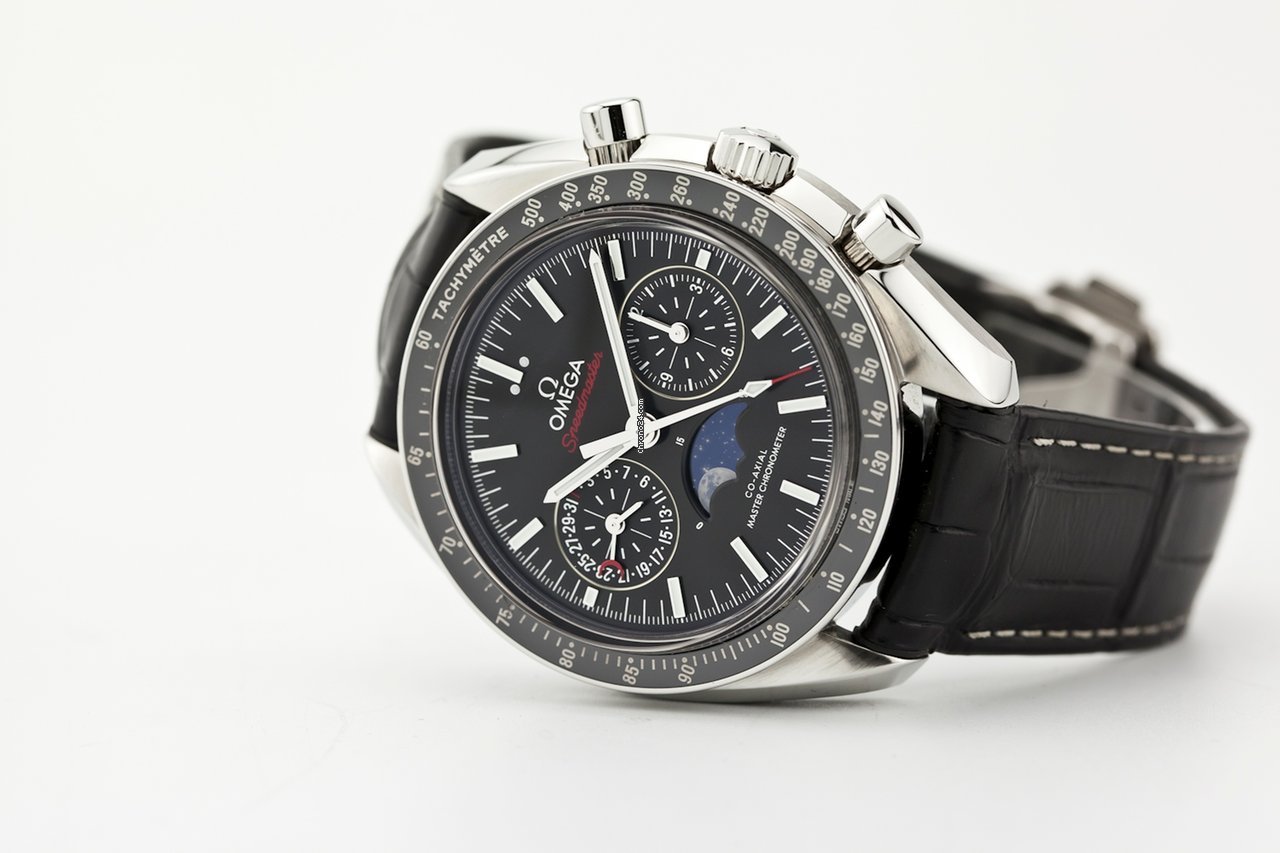 Omega Speedmaster Professional Moonwatch Moonphase Mens watch Unisex Automatic Steel 304.33.44.52.01.001