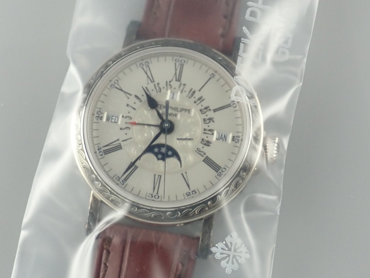 Patek Philippe Perpetual Calendar Automatic White gold 5160G