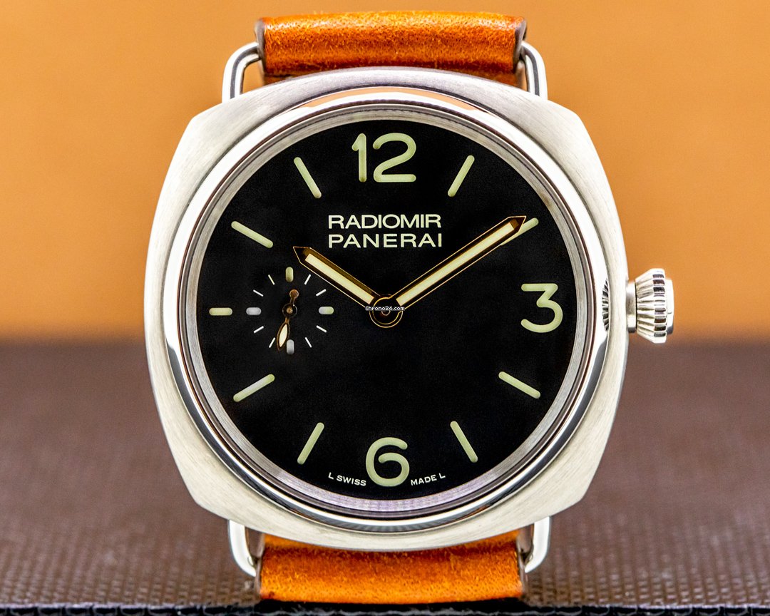 Panerai Radiomir Mens watch Unisex Manual winding Titanium PAM00338