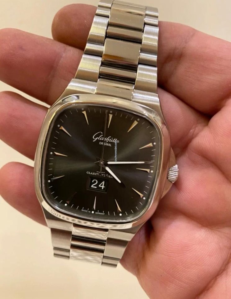 Glashtte Original Seventies Panorama Date Mens watch Unisex Automatic Steel 23947121214