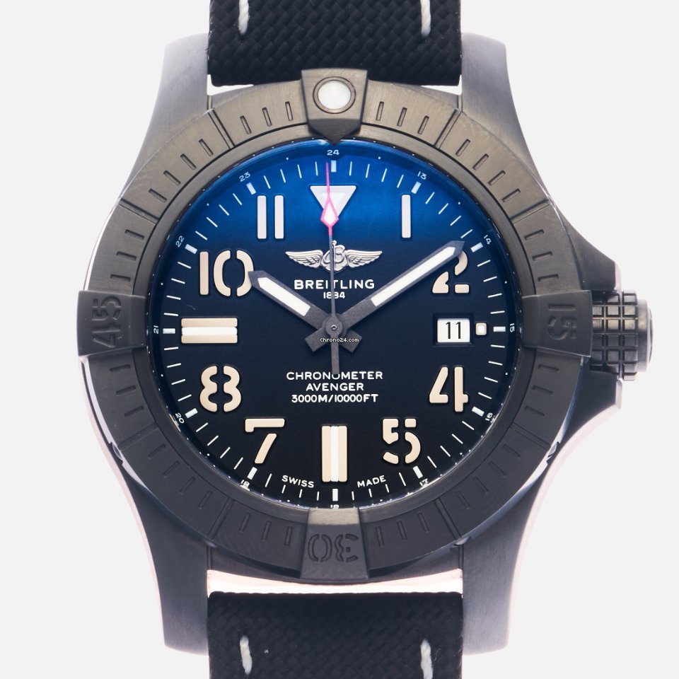 Breitling Avenger Mens watch Unisex Automatic Titanium V17319101B1X1