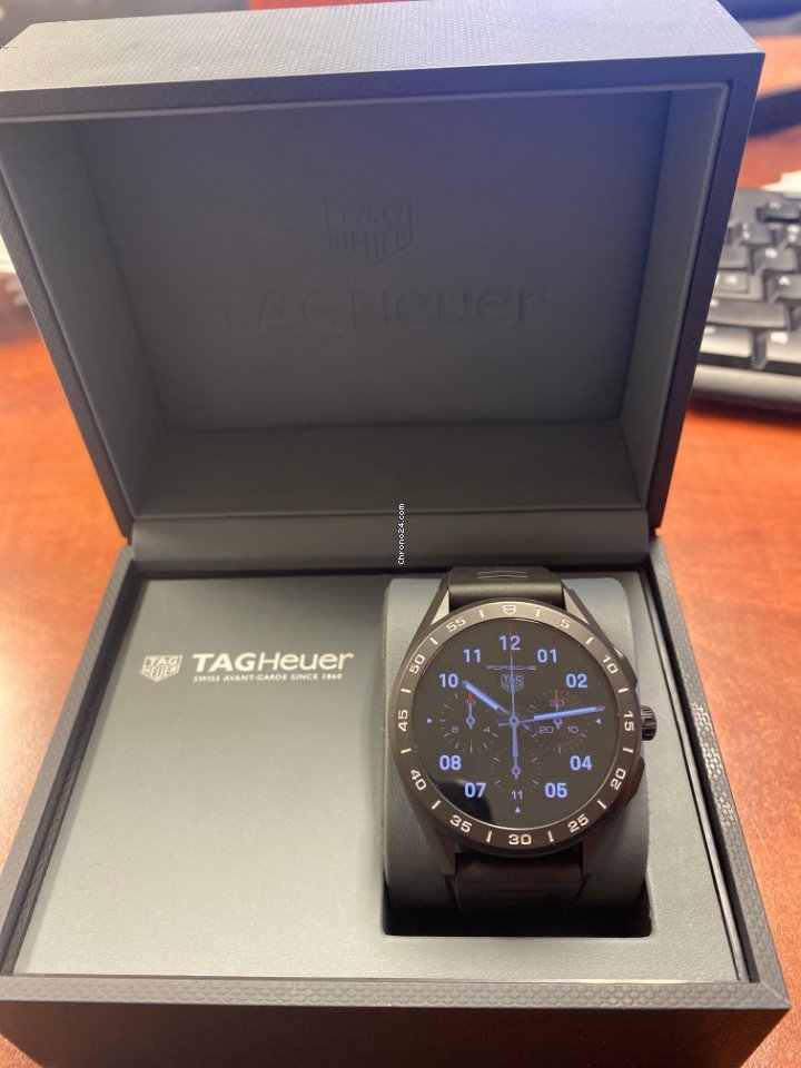 TAG Heuer Connected Mens watch Unisex Quartz Titanium SBG8A80.BT6221