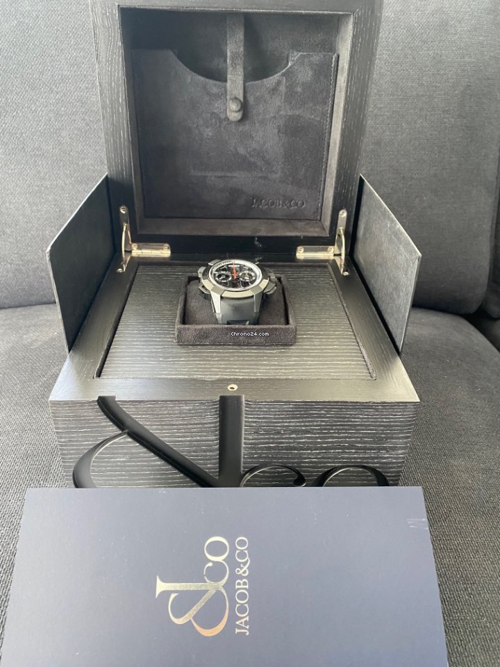 Jacob & Co. Mens watch Unisex Automatic Titanium EC311.21.SA.BB.A