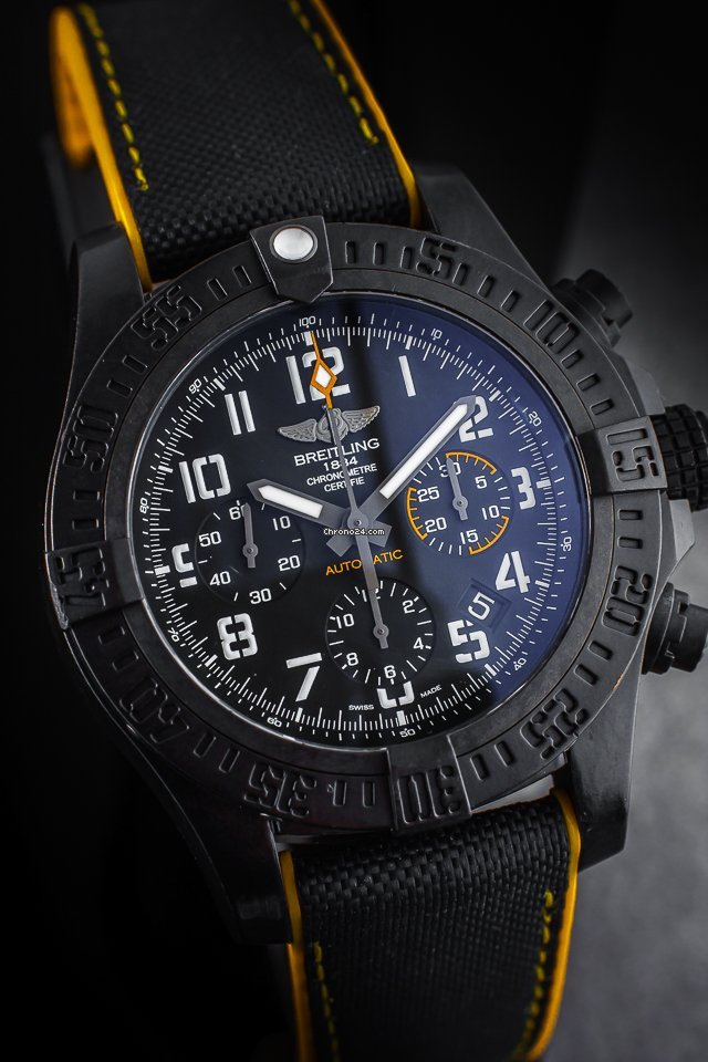 Breitling Avenger Hurricane Mens watch Unisex Automatic XB0180