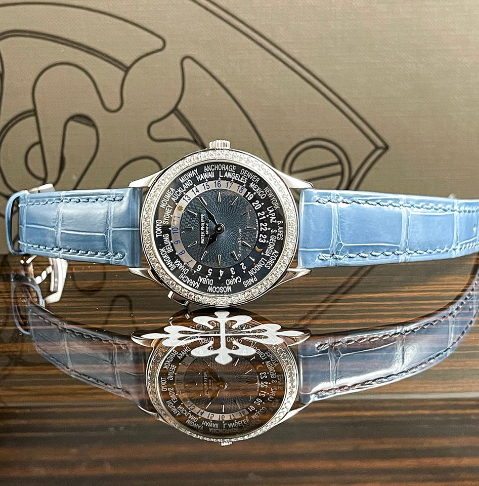 Patek Philippe World Time Automatic White gold 7130G-016