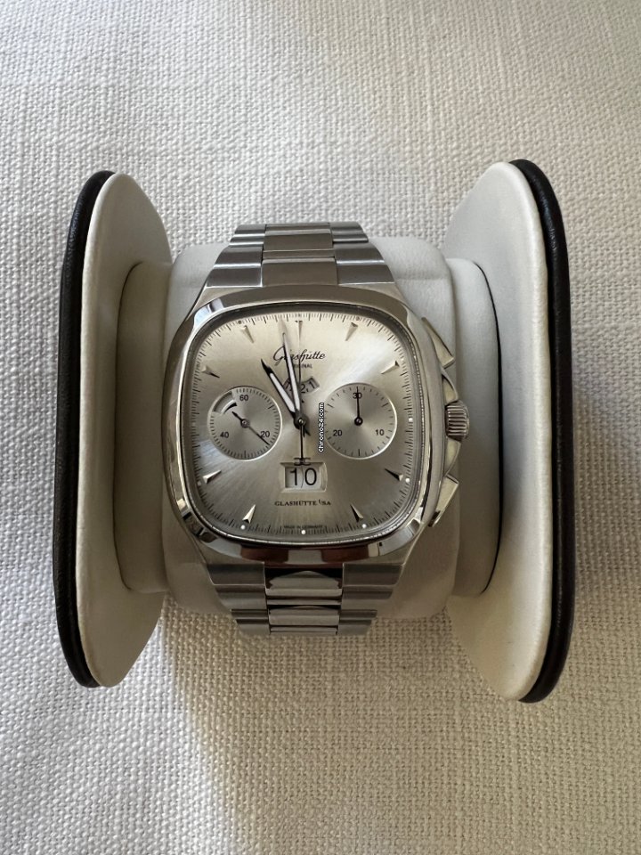 Glashtte Original Seventies Chronograph Panorama Date Mens watch Unisex Automatic Steel 1-37-02-02-02-33