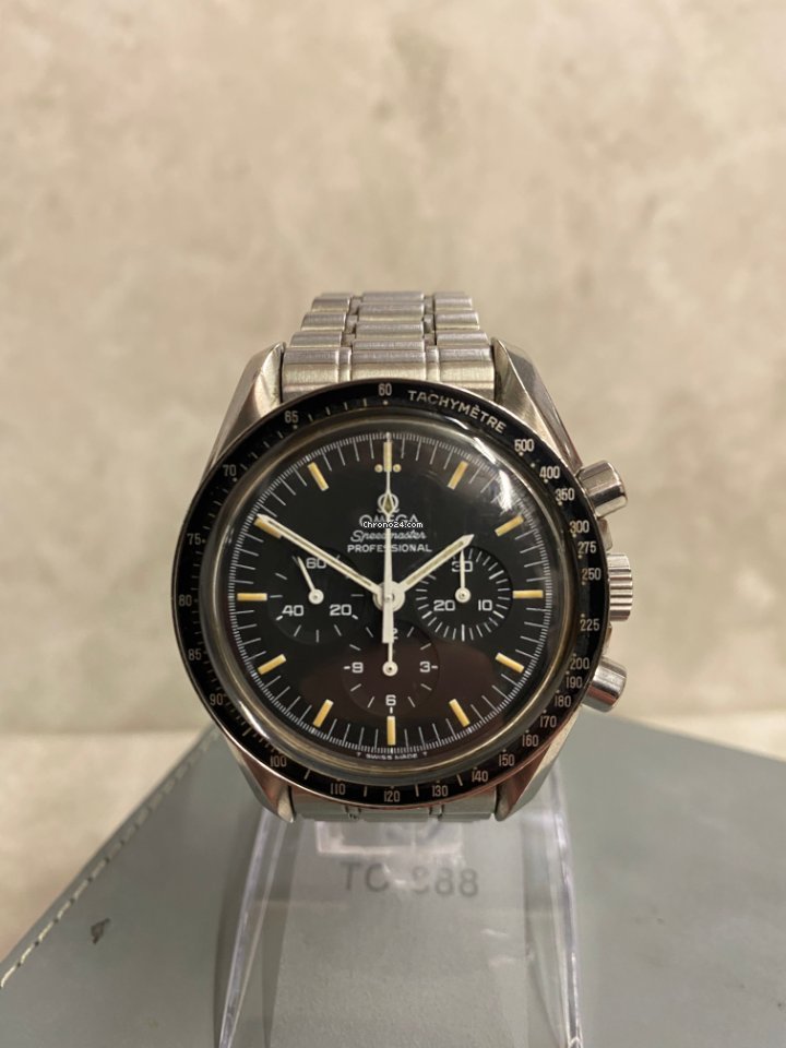Omega Speedmaster Professional Moonwatch Mens watch Unisex Manual winding Steel 35905000