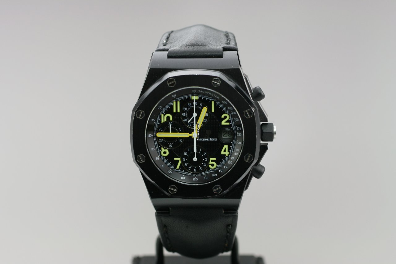 Audemars Piguet Royal Oak Offshore Chronograph Mens watch Unisex Automatic Steel 25770SN.OO.0009KE.01