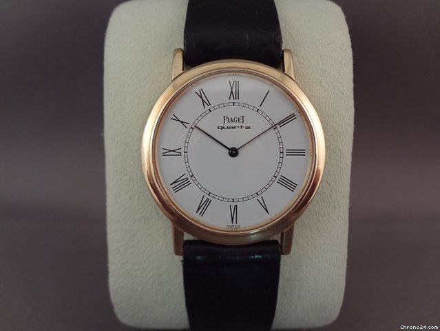 Piaget Mens watch Unisex Quartz Yellow gold 7633