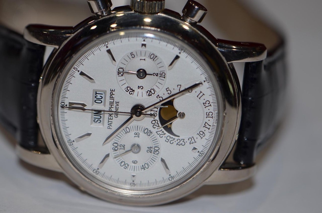 Patek Philippe Perpetual Calendar Chronograph Mens watch Unisex Manual winding White gold 3970G
