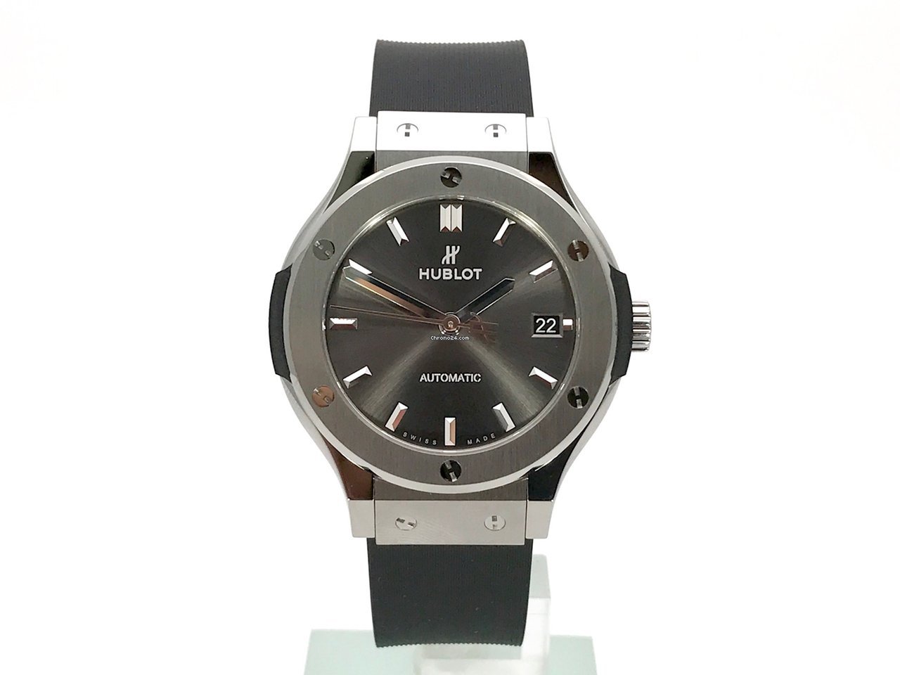 Hublot Classic Fusion Racing Grey Mens watch Unisex Automatic Titanium 565.NX.7071.RX