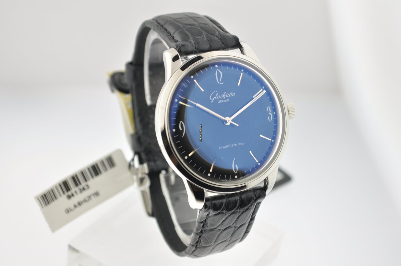 Glashtte Original Sixties Mens watch Unisex Manual winding Steel 3952040204