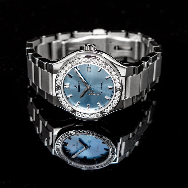 Hublot Classic Fusion 45, 42, 38, 33 mm Womens watch Automatic Titanium 585.NX.891L.NX.1204